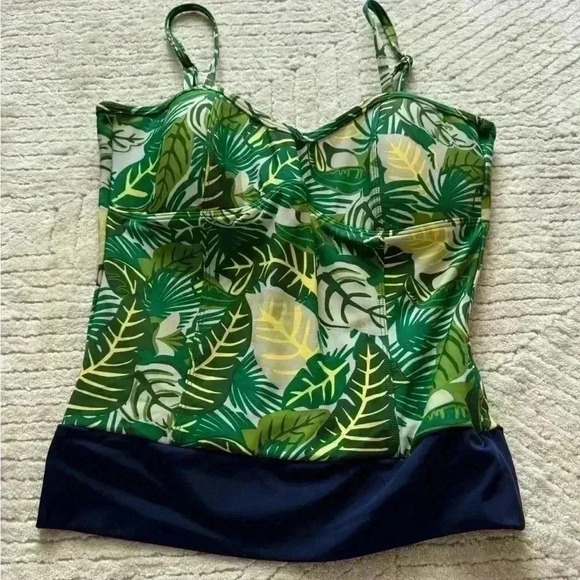 Parkerbarker by lime Ricki large swim top - Picture 1 of 5